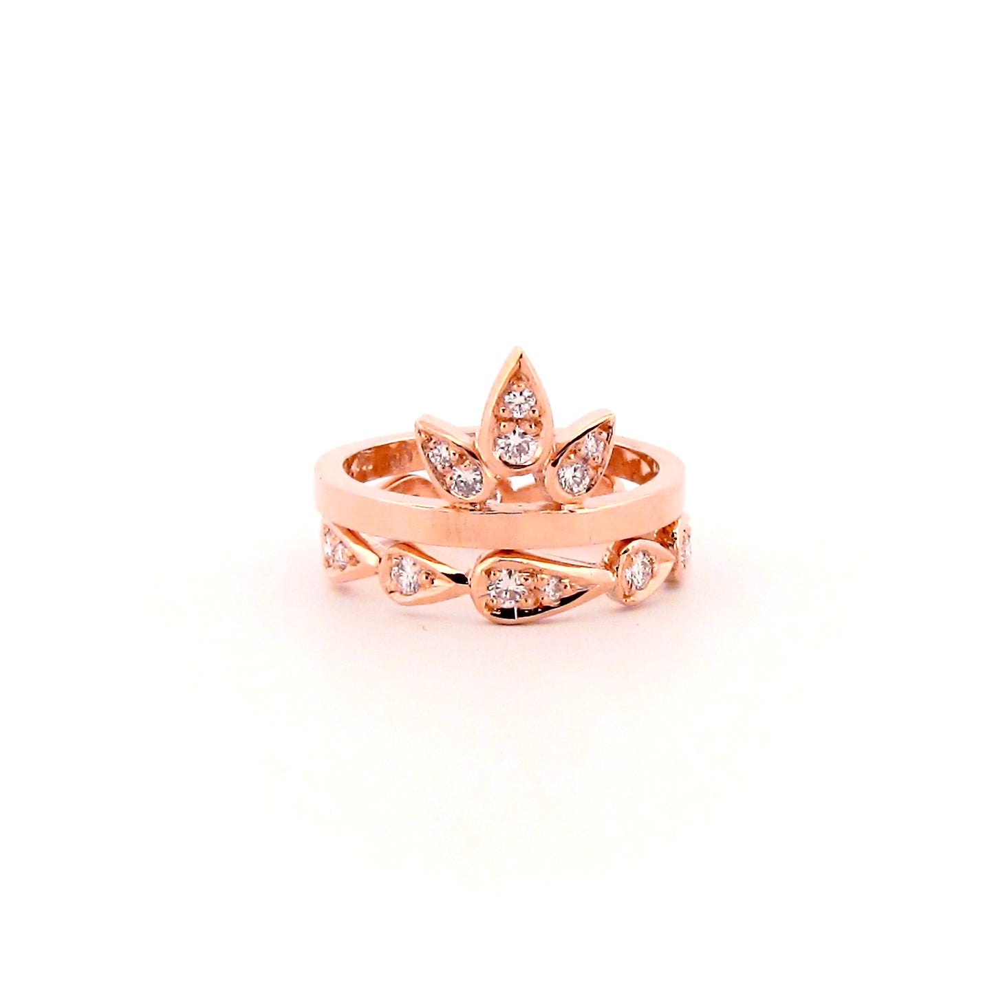 rose gold diamond chasing droplets stackable band