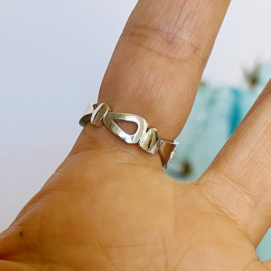 White Gold Sapphire Geometric Stacking Band