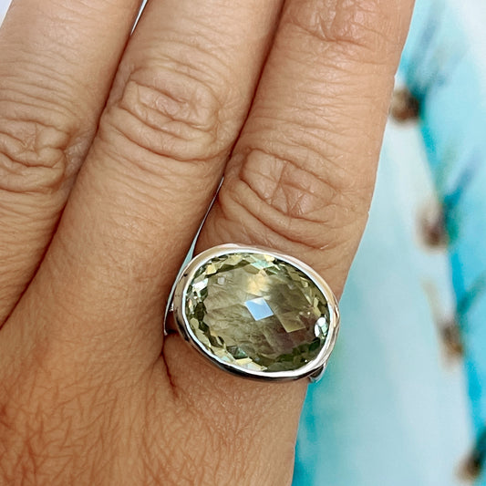 OOAK White Gold Green Quartz Horizon Ring