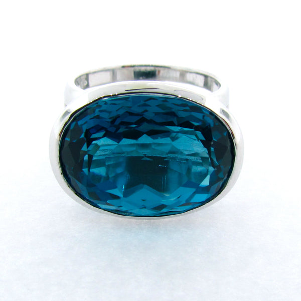 White gold London Blue Topaz 'Horizon' Ring