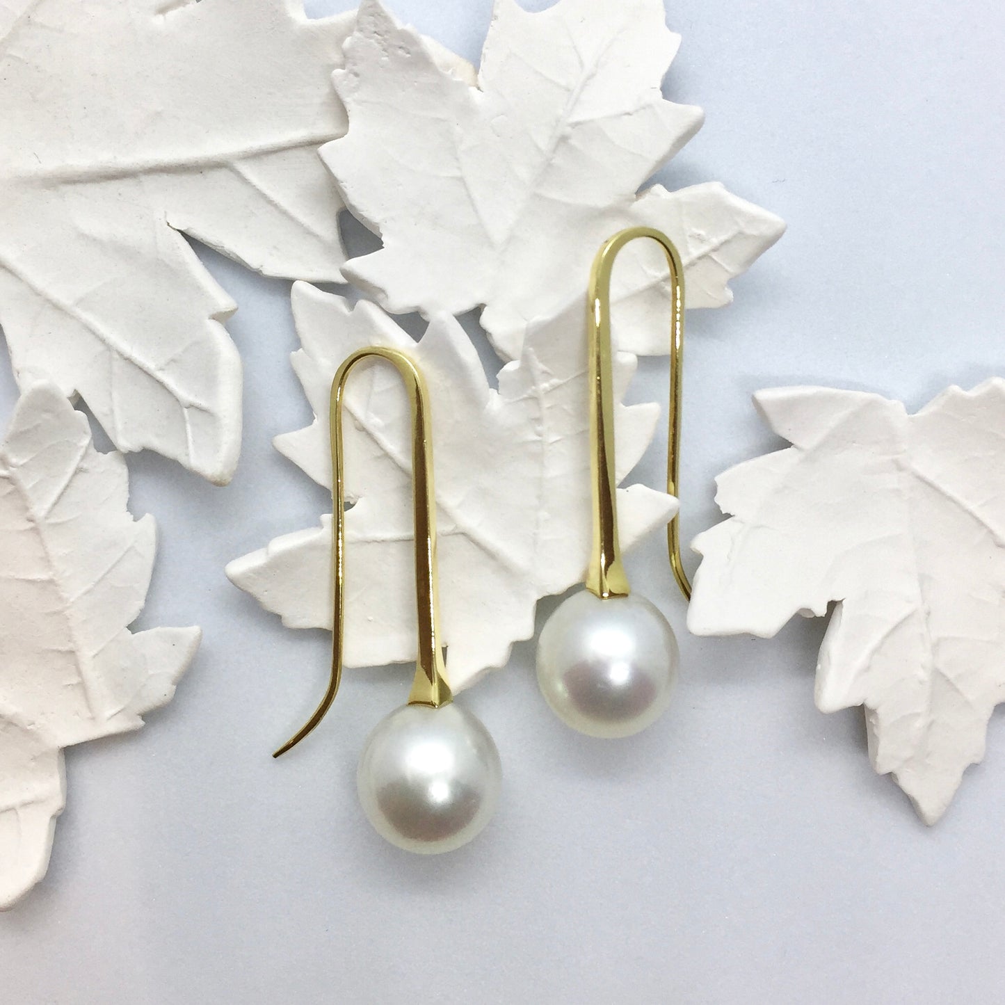18ct Yellow gold South Sea Pearl Drop Earrings