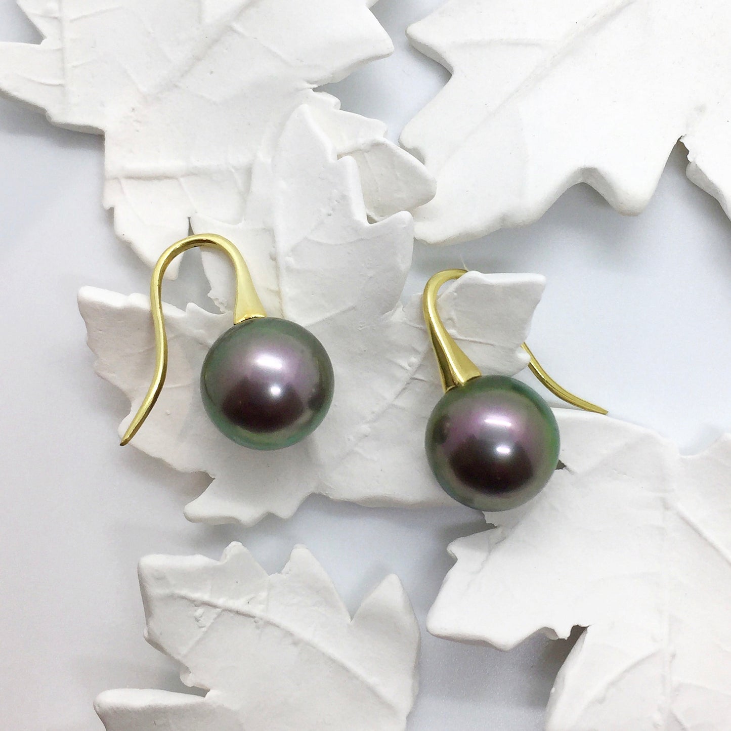 18ct Yellow gold Tahitian Pearl Short Drop Earrings