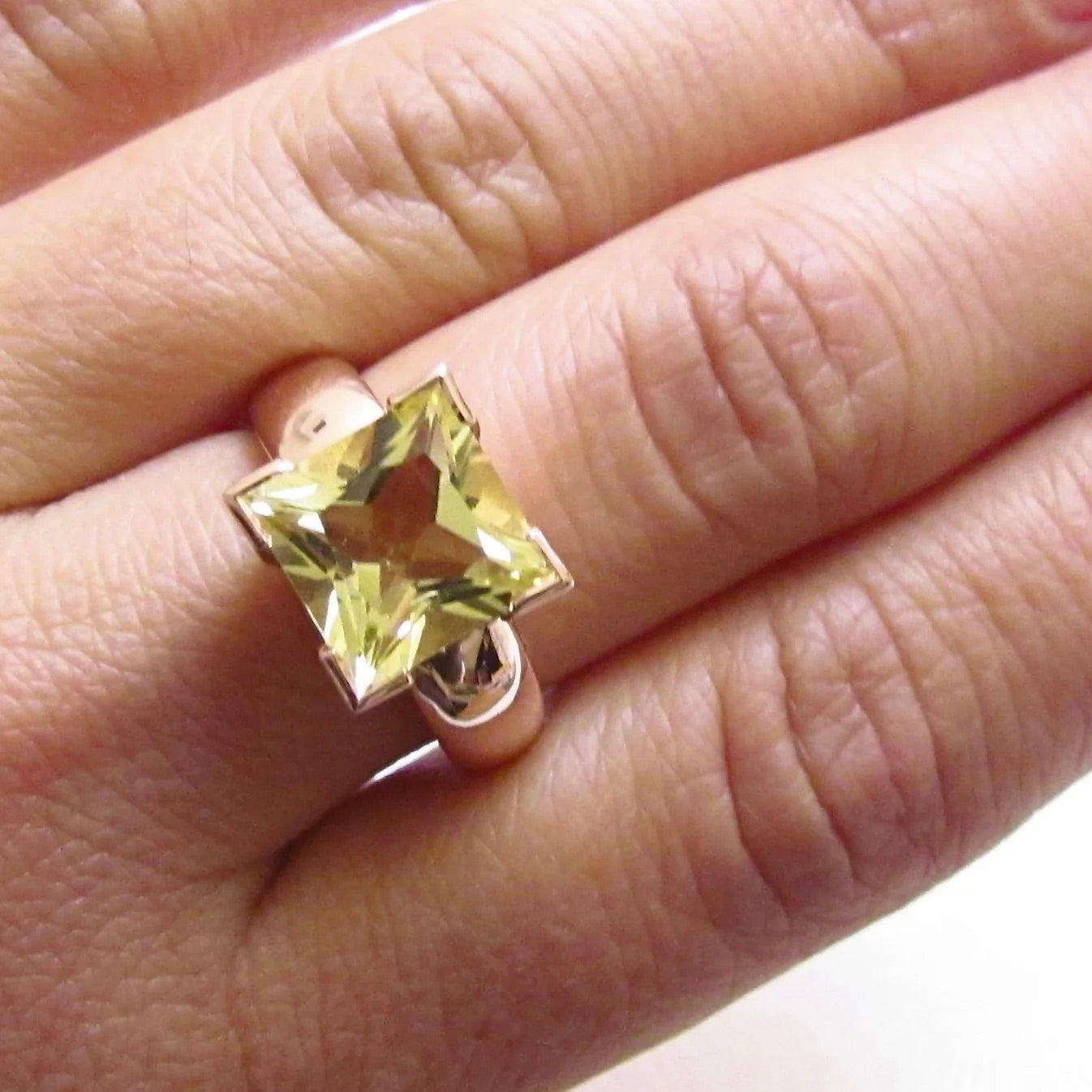 Rose Gold Lemon Quartz Absolute Ring