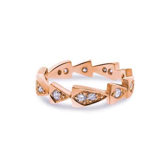 rose gold diamond chasing arrows stackable band